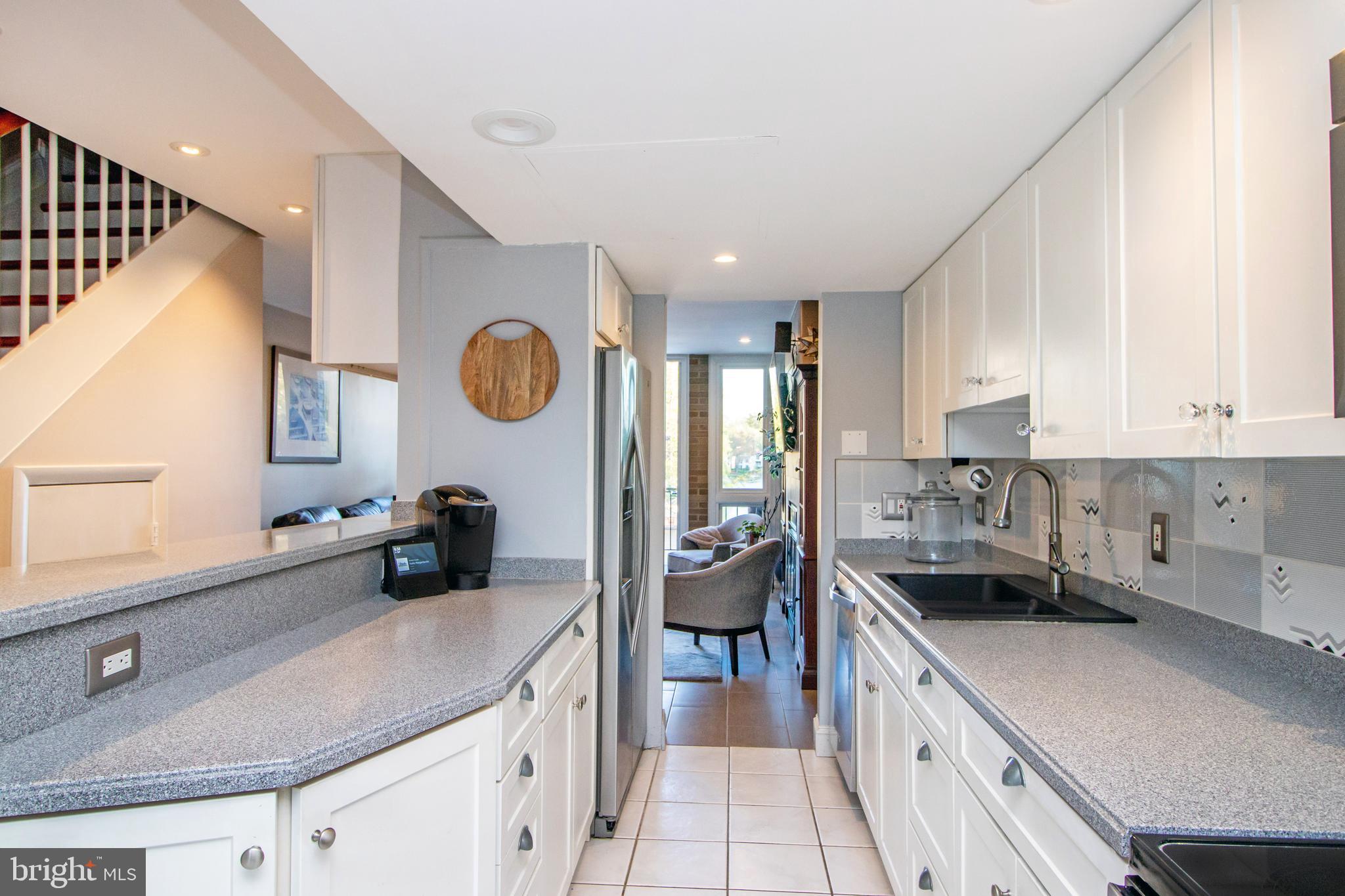 1616 Chimney House Road Reston, VA 20190 - Photo 5 of 28 Gallery Image 5