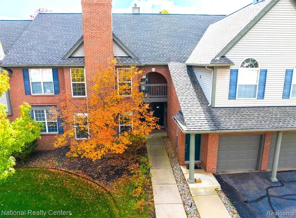$2,400 | 28414 Carlton Way Drive, Novi, MI 48377