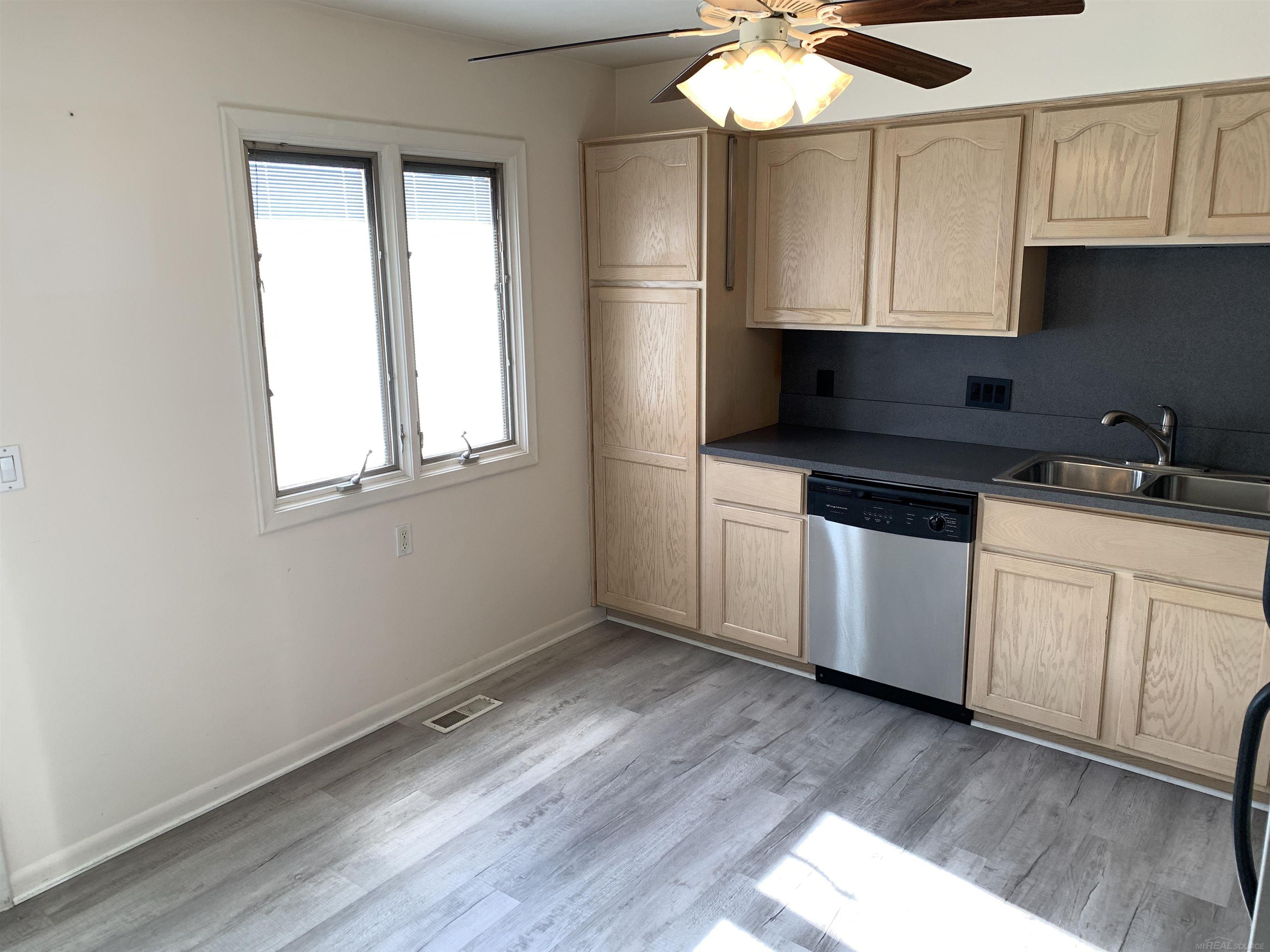 69220 Romeo Plank Road Armada, MI 48005 - Photo 13 of 26