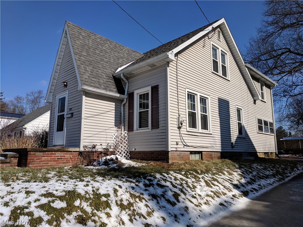 1927 Burbank Road Wooster, OH 44691 - Photo 2 of 34 Gallery Image 2