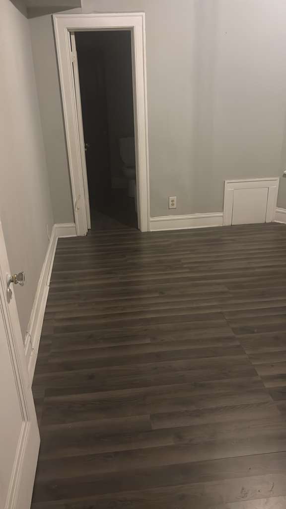 7842 South Bennett Avenue, Unit 2 Chicago, IL 60649 - Photo 7 of 10 a view of balcony