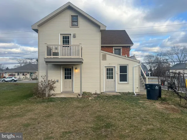 $1,500 | 3554 Old Philadelphia Pike, Unit 2, Intercourse, PA 17534