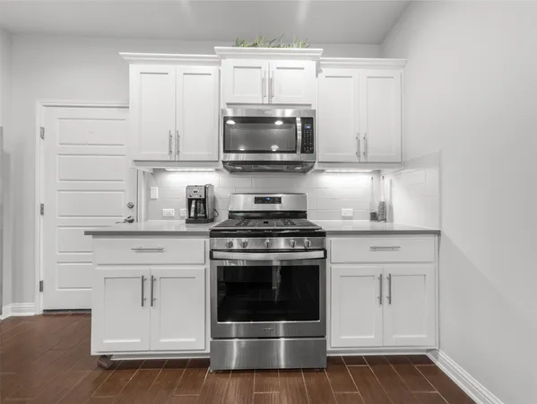 $370,000 | 13800 Lyndhurst Street, Unit 324, Austin, TX 78717