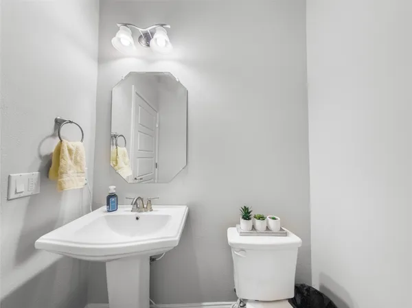 $370,000 | 13800 Lyndhurst Street, Unit 324, Austin, TX 78717