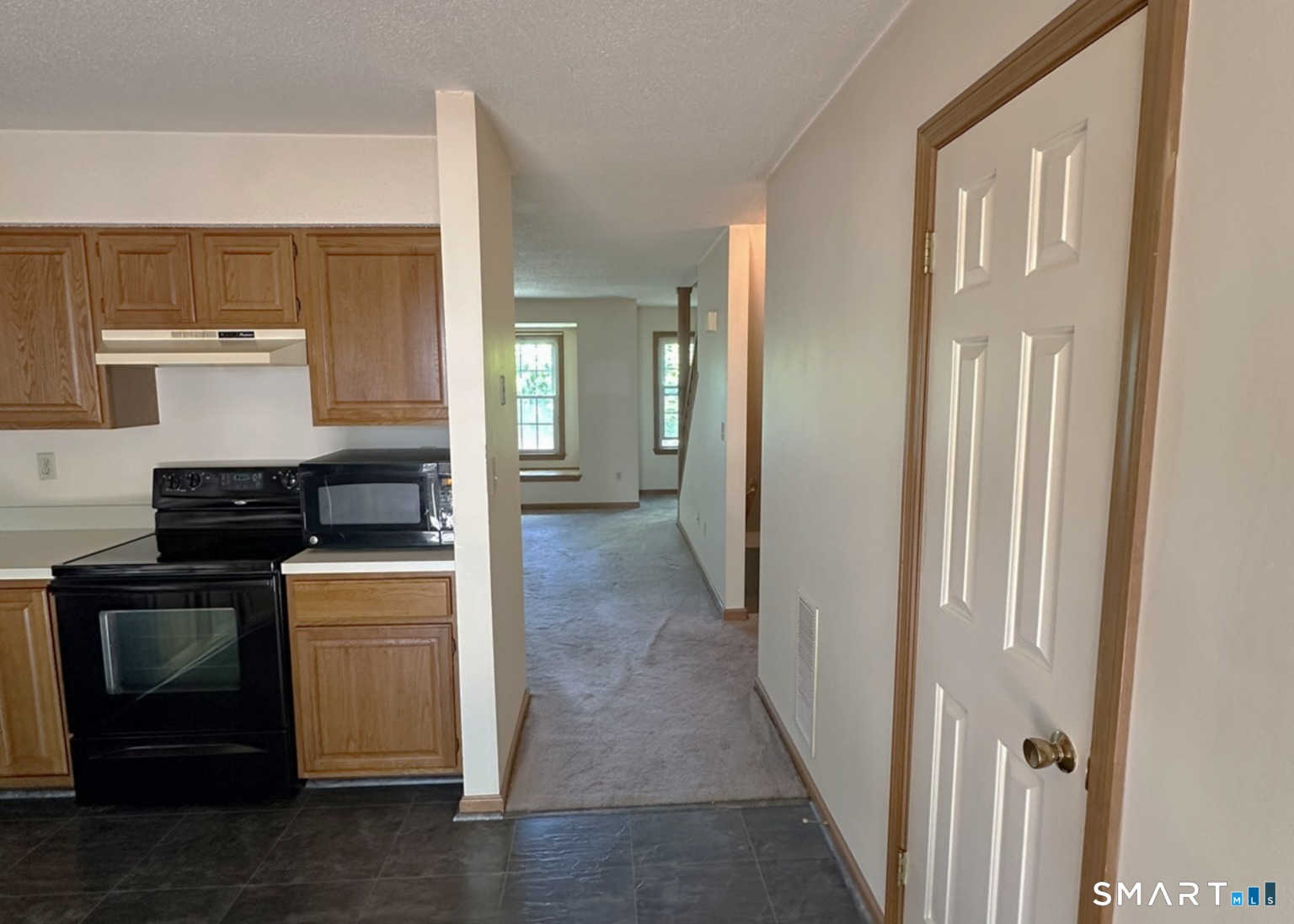 380 Hitchcock Road, Unit 60 Waterbury, CT 06705 - Photo 7 of 40