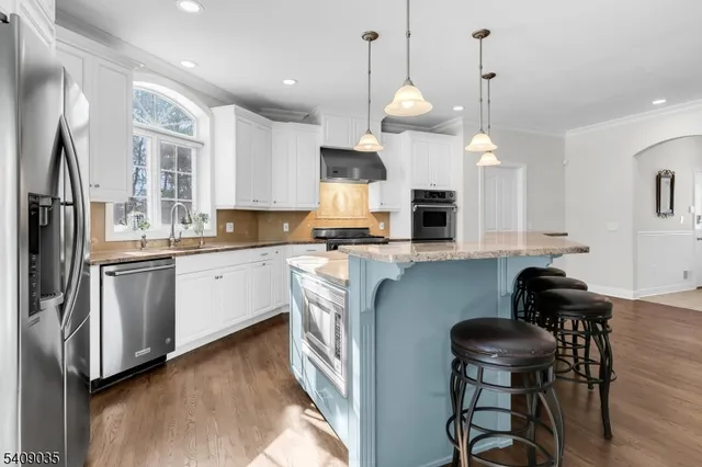 $2,225,000 | 24 Chelsea Court, Bernards, NJ 07920