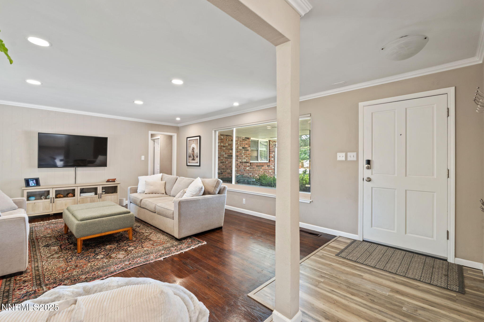 1445 California Avenue Reno, NV 89509 - Photo 5 of 29 a living room with furniture and a flat screen tv