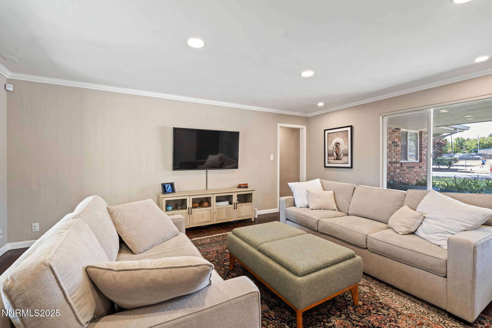 1445 California Avenue Reno, NV 89509 - Photo 9 of 29 a living room with furniture and a flat screen tv