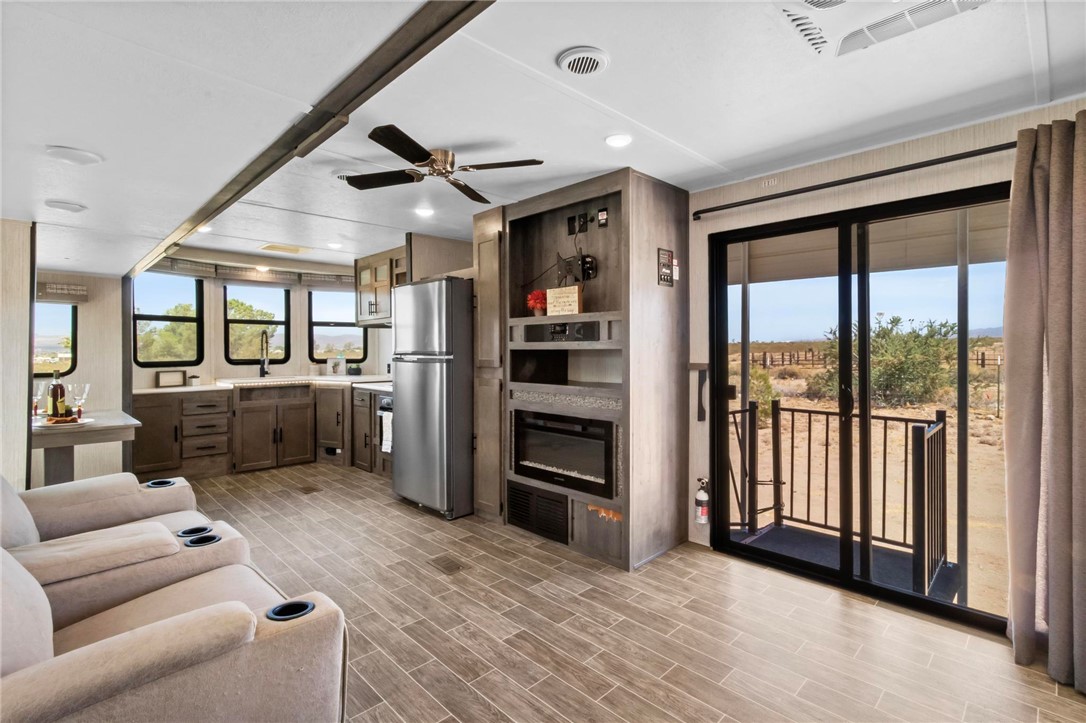 3496 Heber Road Golden Valley, AZ 86413 - Photo 15 of 47