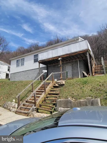 front view of house with a yard