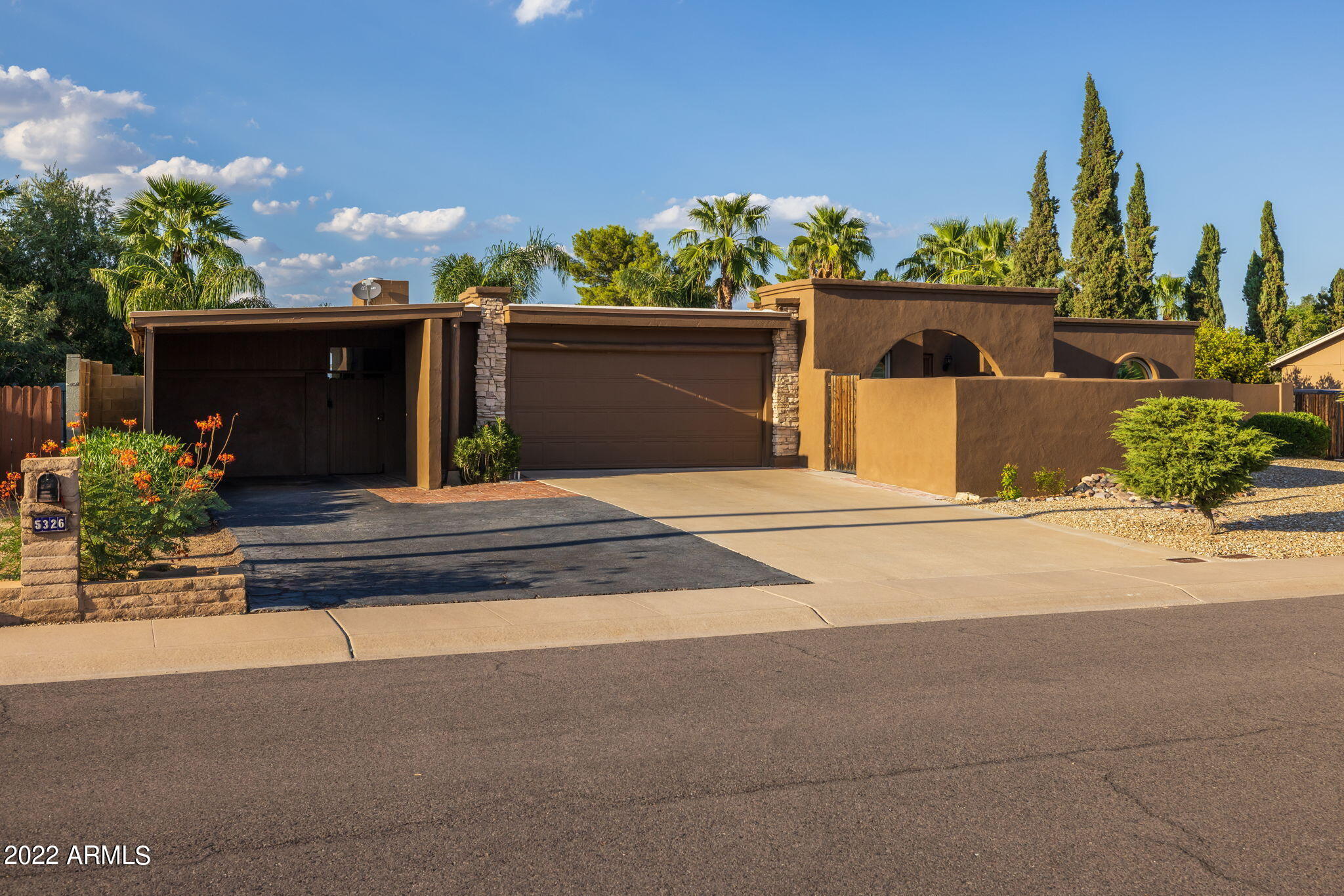 5326 East Redfield Road Scottsdale, AZ 85254 - Photo 4 of 47 3-web-or-mls-5326 E Redfield Rd Scottsda