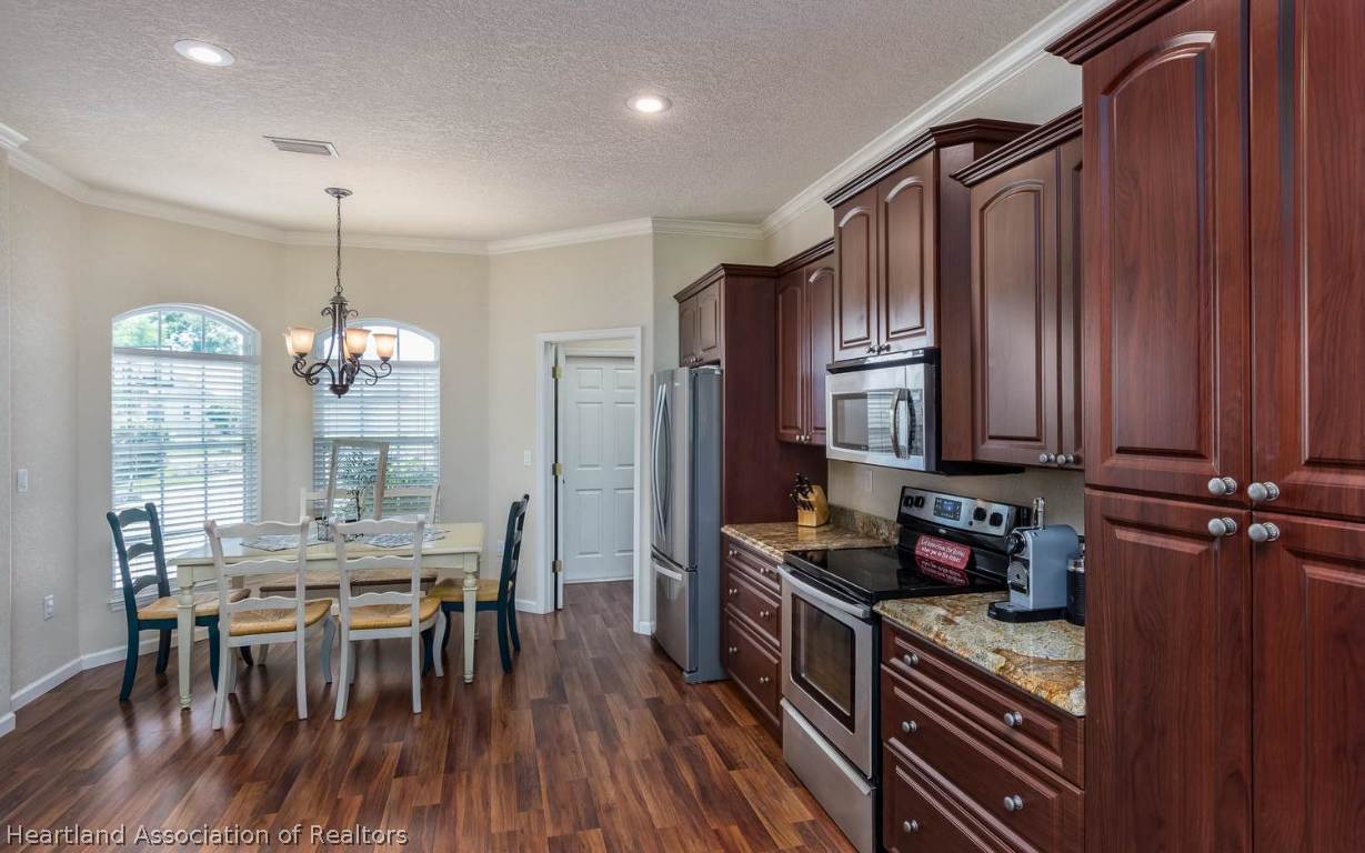 3878 Rodeo Drive North Sebring, FL 33875 - Photo 3 of 22 Gallery Image 3