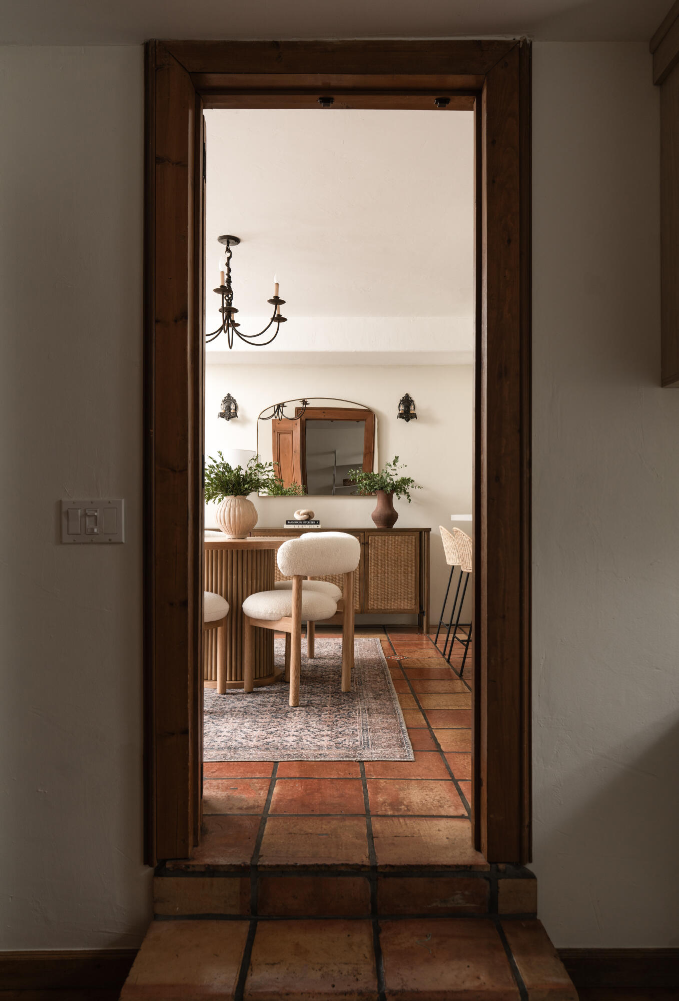 1740 Clearview Road Santa Barbara, CA 93101 - Photo 10 of 21 a view of a interior of the house