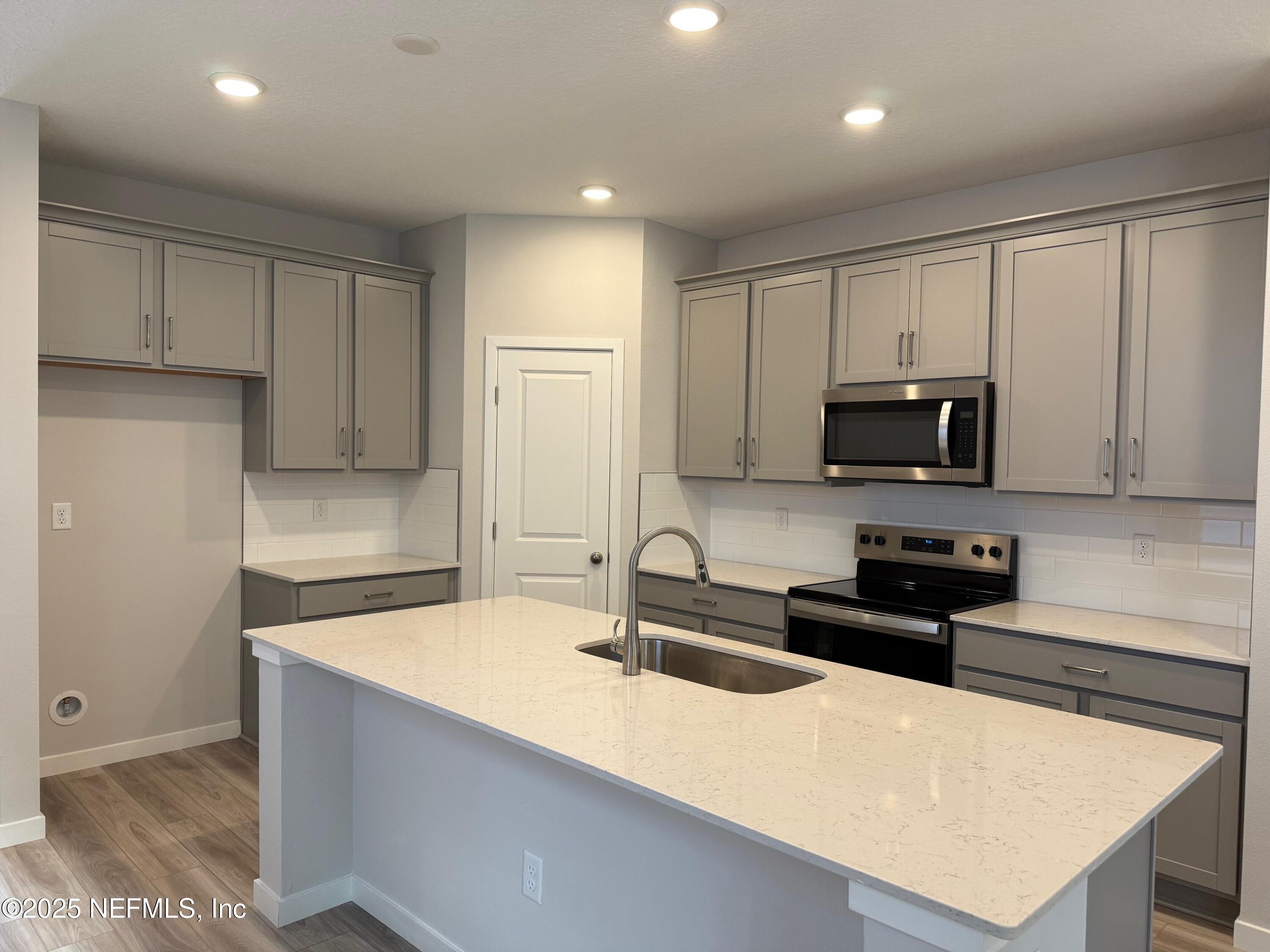 96477 Stillpoint Way Fernandina Beach, FL 32034 - Photo 4 of 15 Captiva 41 kitchen
