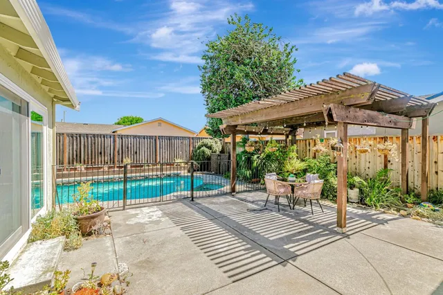 $1,699,998 | 3072 Chippenham Drive, San Jose, CA 95132