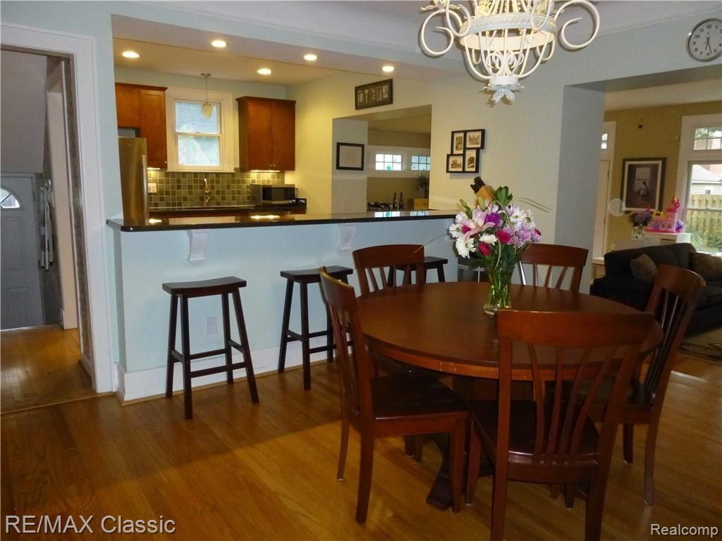 20 Wellesley Drive Pleasant Ridge, MI 48069 - Photo 16 of 67 P1020064.JPG