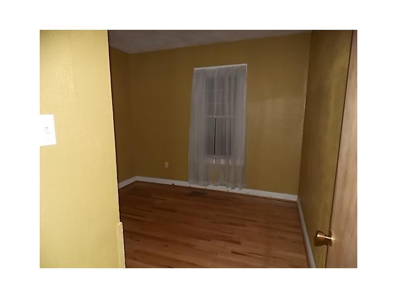 341 Cleveland Road Washington, PA 15301 - Photo 5 of 10 Bedroom.