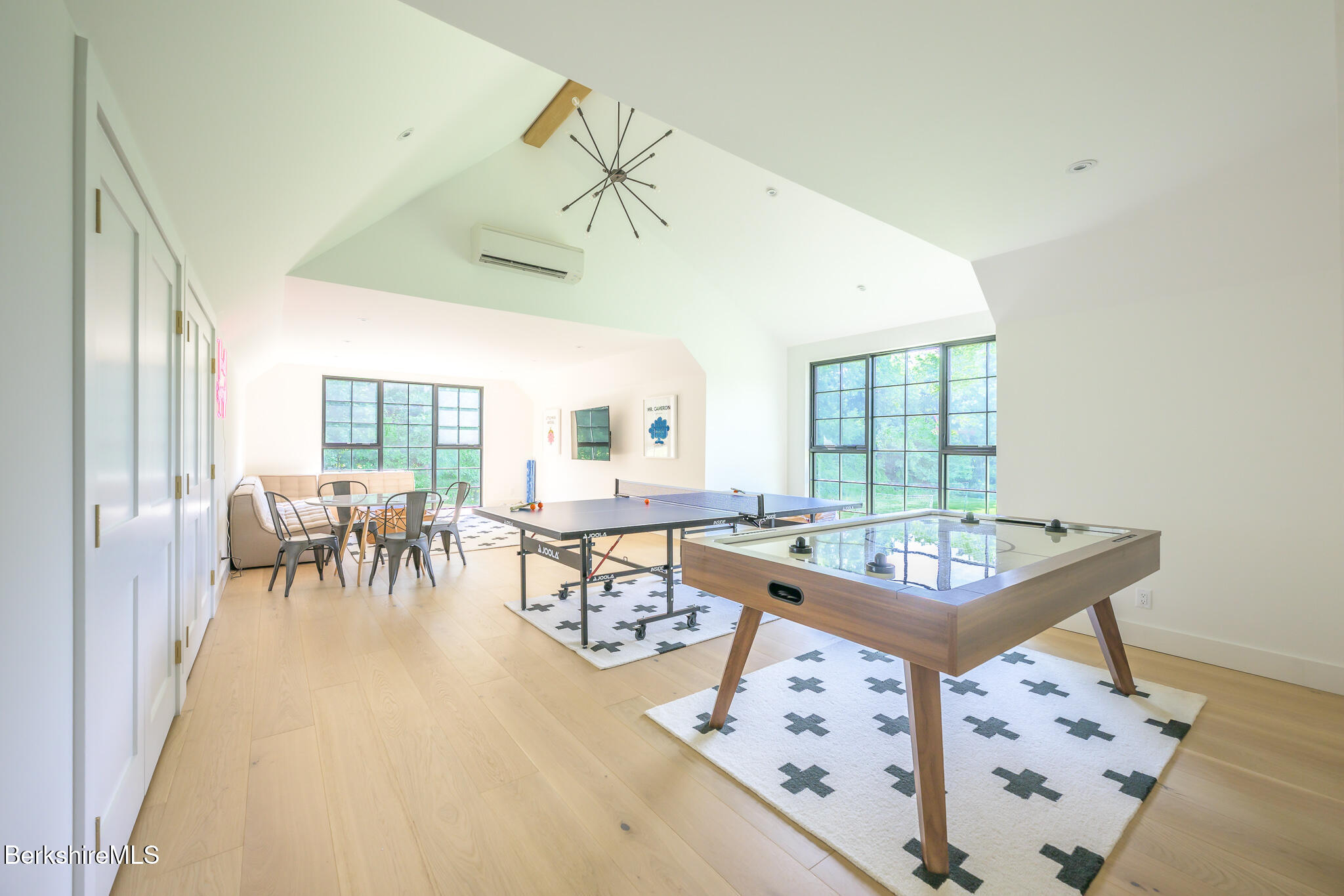 74 Seekonk Cross Road Great Barrington, MA 01230 - Photo 44 of 48 74 Studio