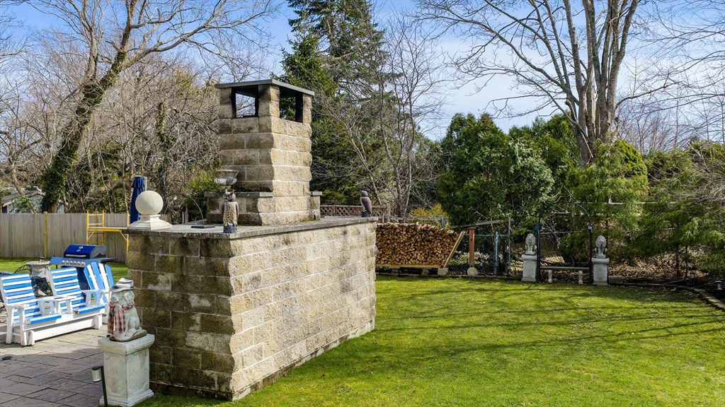 6 Middlefield Place Acushnet, MA 02743 - Photo 12 of 42