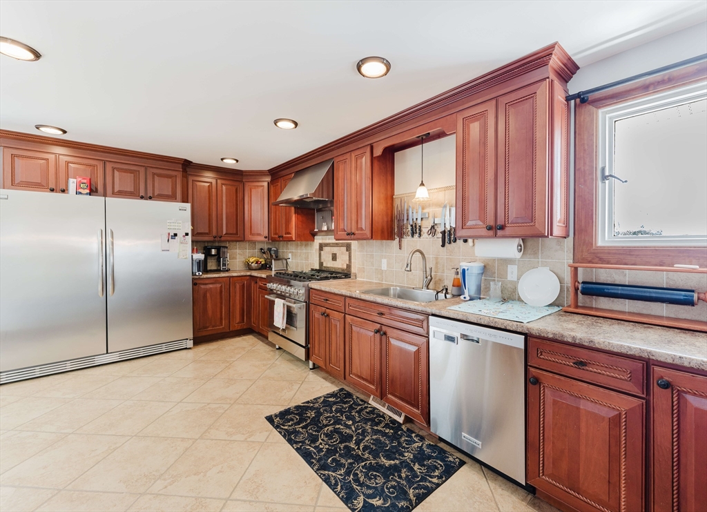 6 Middlefield Place Acushnet, MA 02743 - Photo 21 of 42