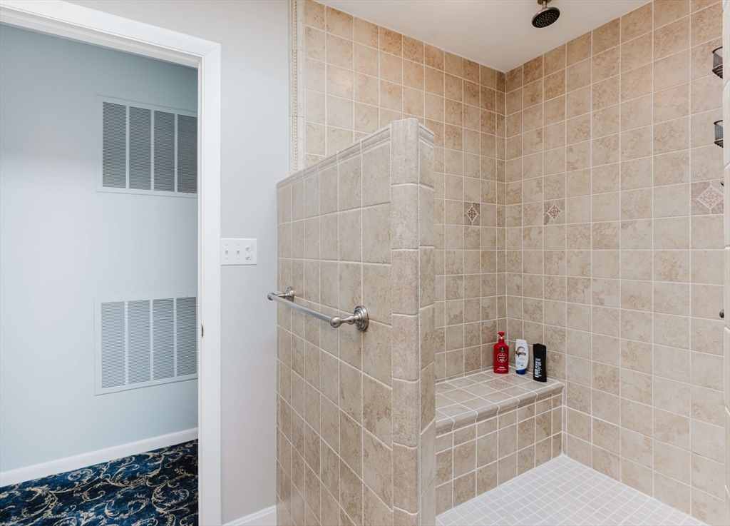 6 Middlefield Place Acushnet, MA 02743 - Photo 34 of 42