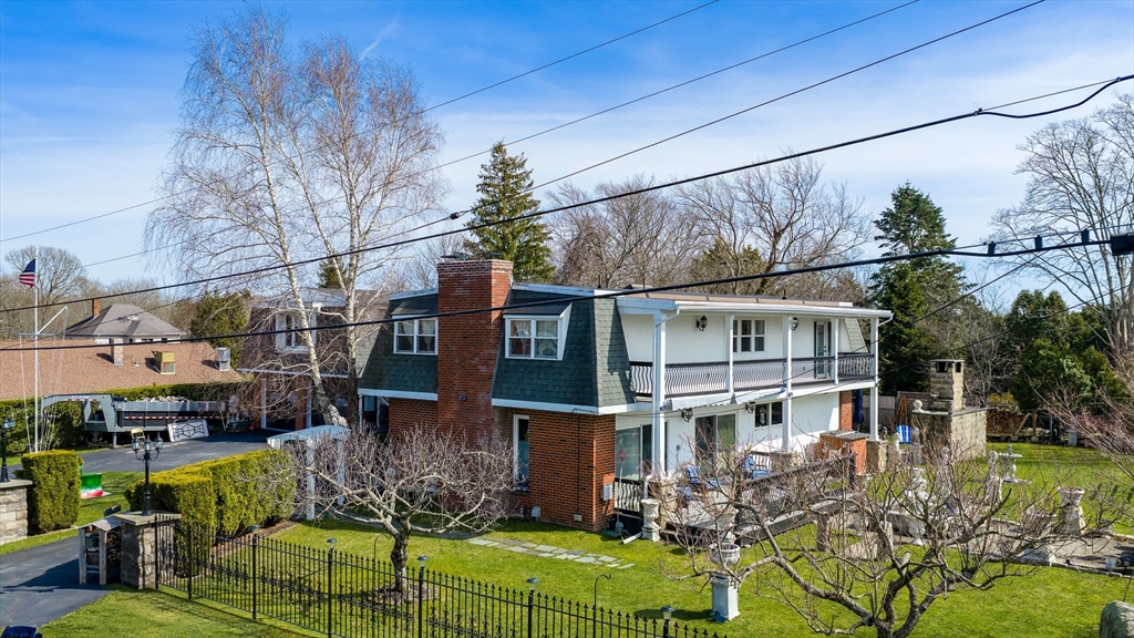 6 Middlefield Place Acushnet, MA 02743 - Photo 5 of 42