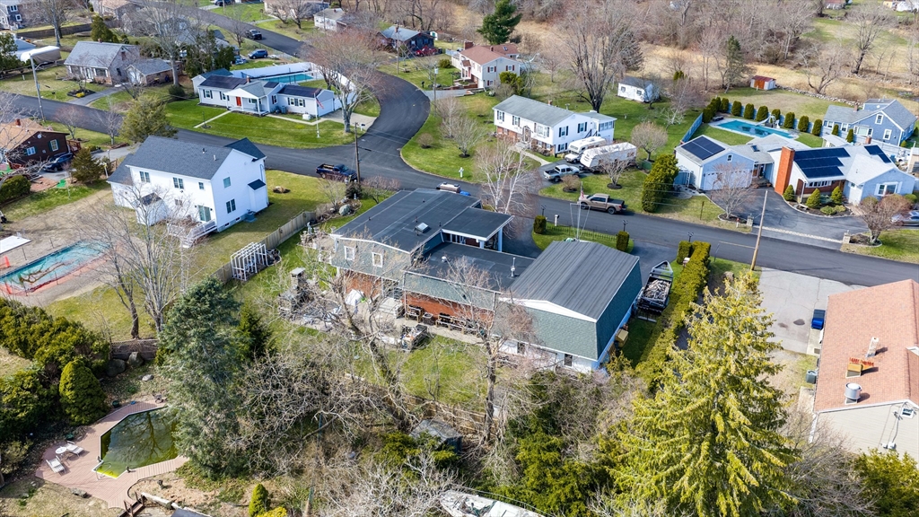 6 Middlefield Place Acushnet, MA 02743 - Photo 8 of 42