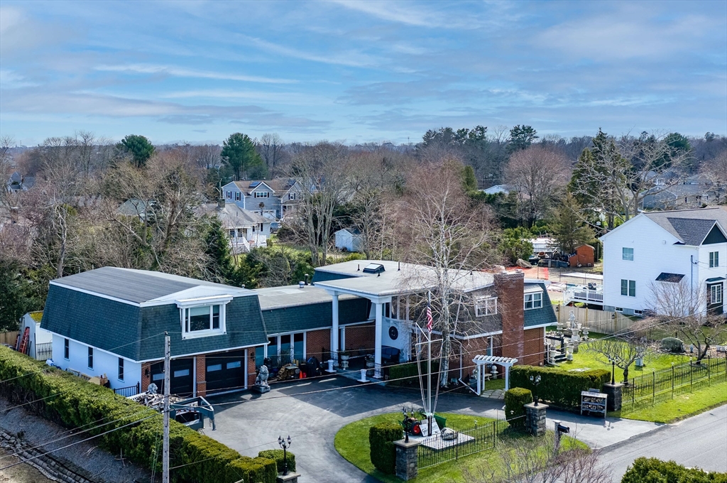 6 Middlefield Place Acushnet, MA 02743 - Photo 10 of 42