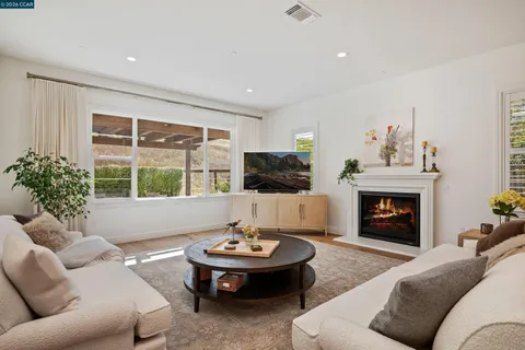 $2,898,000 | 5026 Kerry Hill Street, Danville, CA 94506