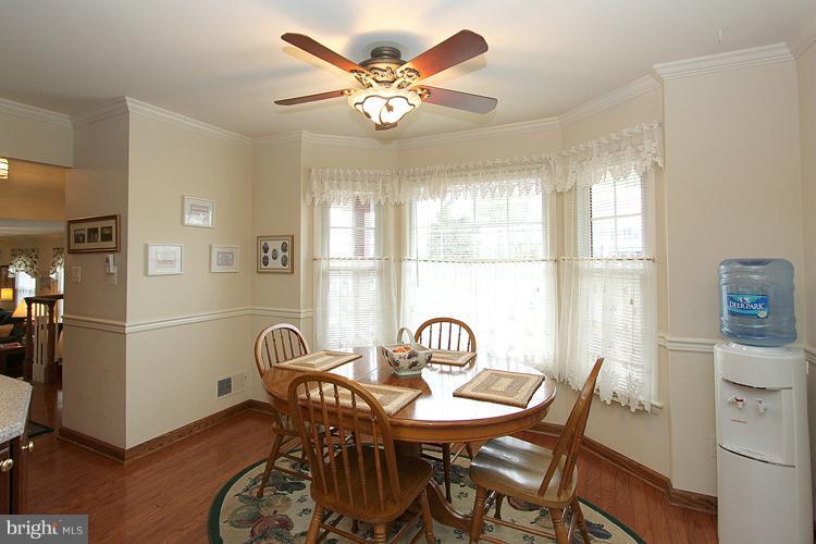 17105 Oxley Farm Road Poolesville, MD 20837 - Photo 16 of 25 Kitchen
