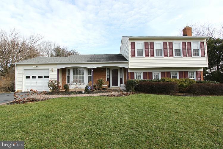 17105 Oxley Farm Road Poolesville, MD 20837 - Photo 25 of 25 Exterior (Front)