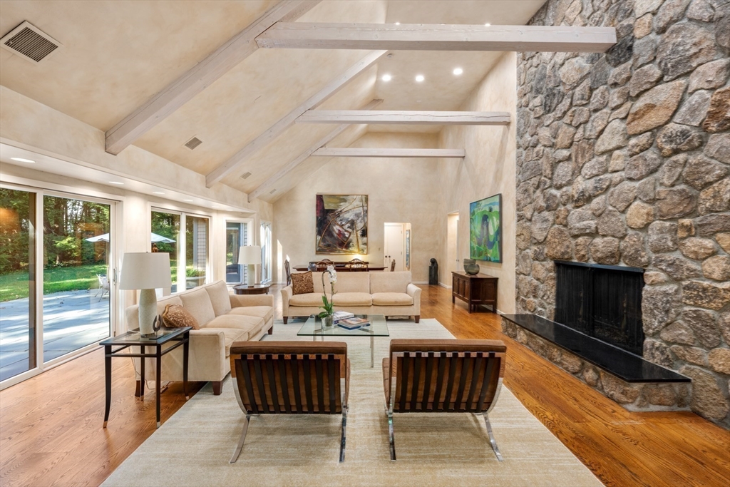 24 Trailside Road Weston, MA 02493 - Photo 4 of 31