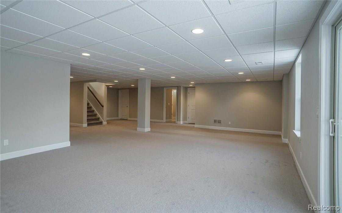 5510 Woodfall Road Clarkston, MI 48348 - Photo 20 of 24 21-photo-web-1680x1050-124105.jpg