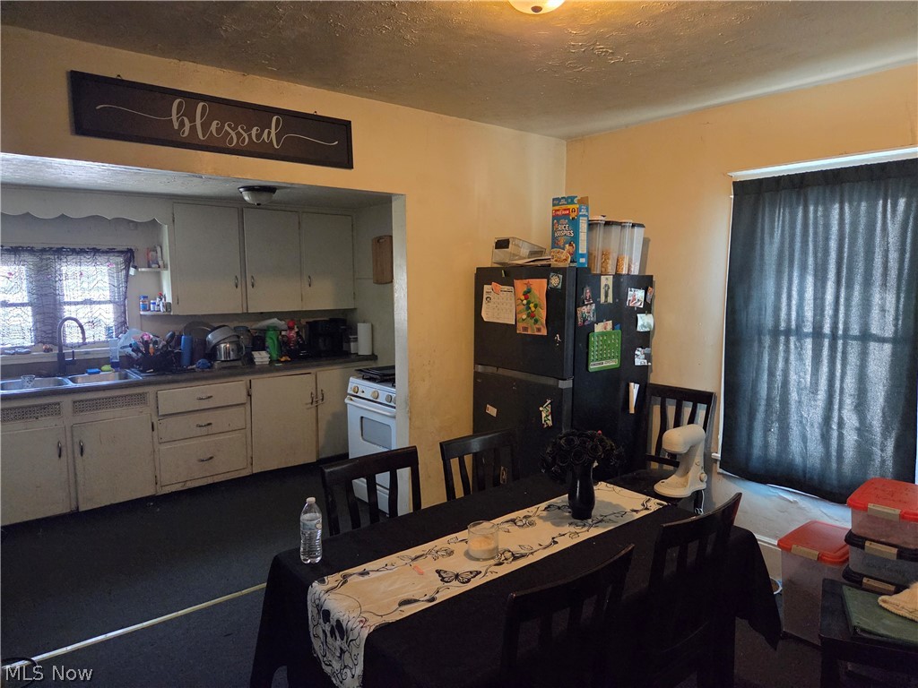 491 5th Street Struthers, OH 44471 - Photo 4 of 13