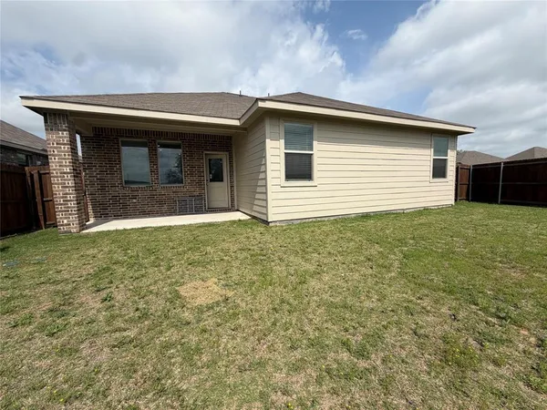 $1,895 | 2412 Bold Venture Drive, Forney, TX 75126