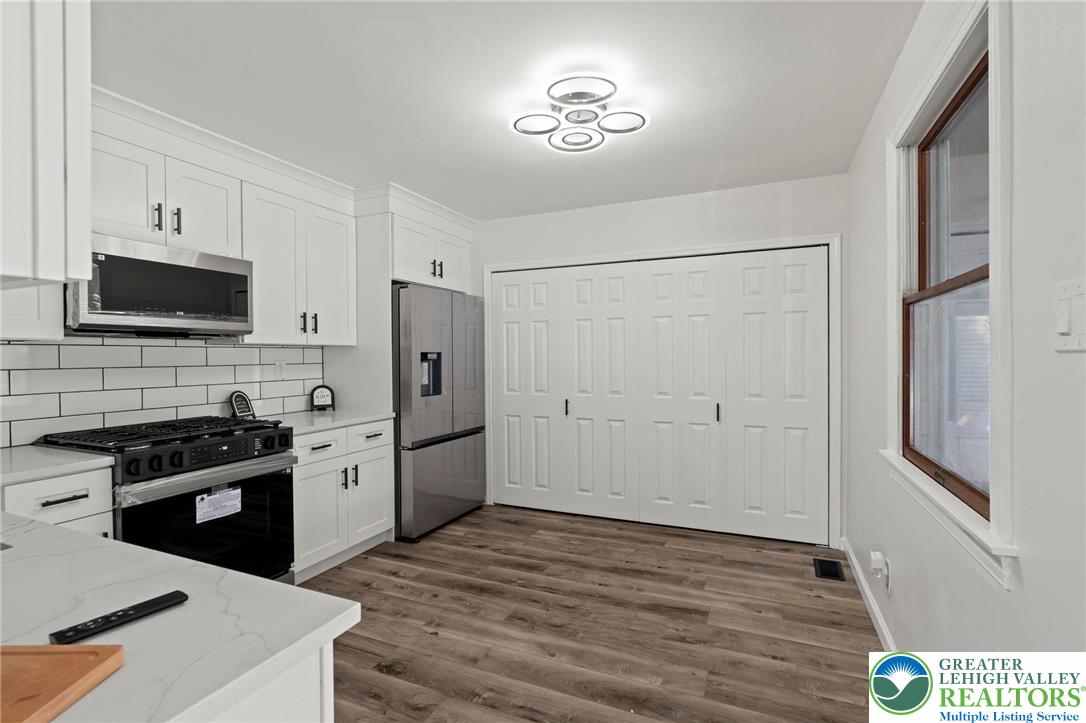 1307 Chestnut Street Marcus Hook, PA 19061 - Photo 21 of 34 All new stainless steel appliances