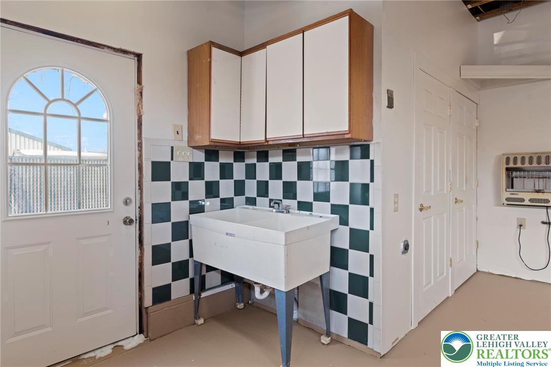 1307 Chestnut Street Marcus Hook, PA 19061 - Photo 28 of 34