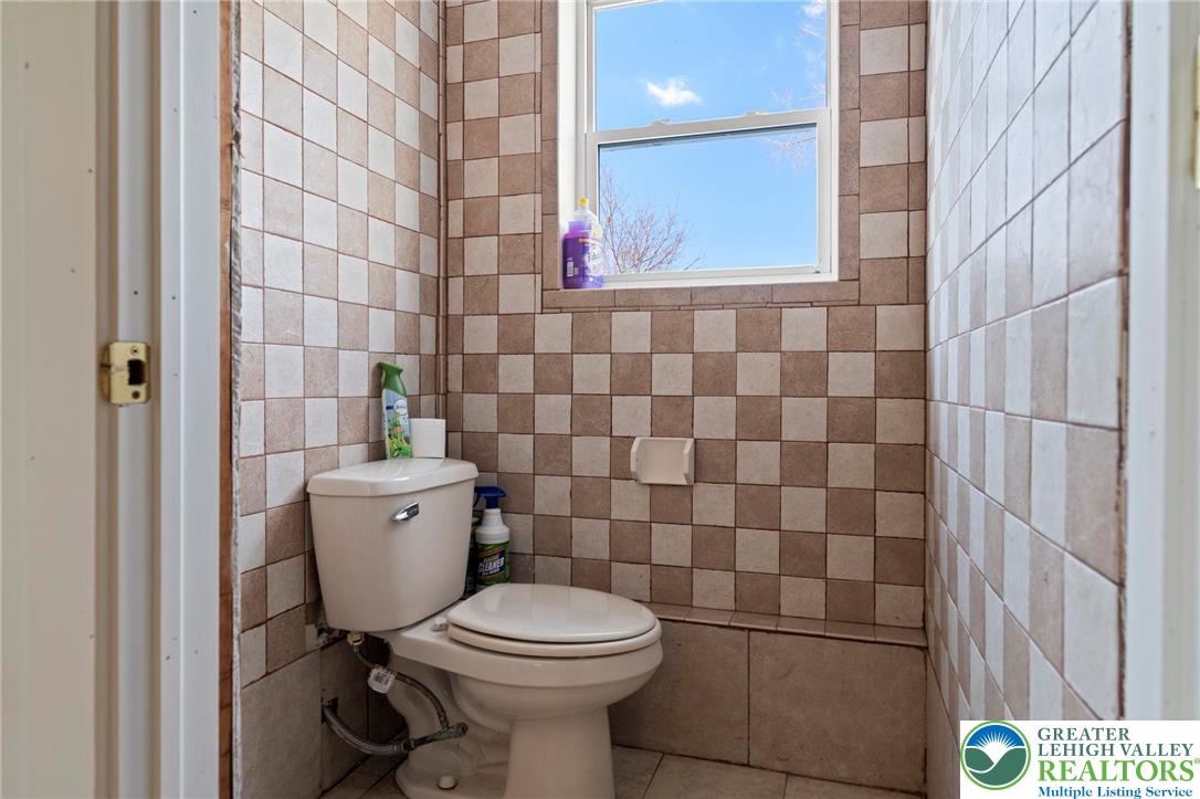 1307 Chestnut Street Marcus Hook, PA 19061 - Photo 29 of 34 Bathroom in garage