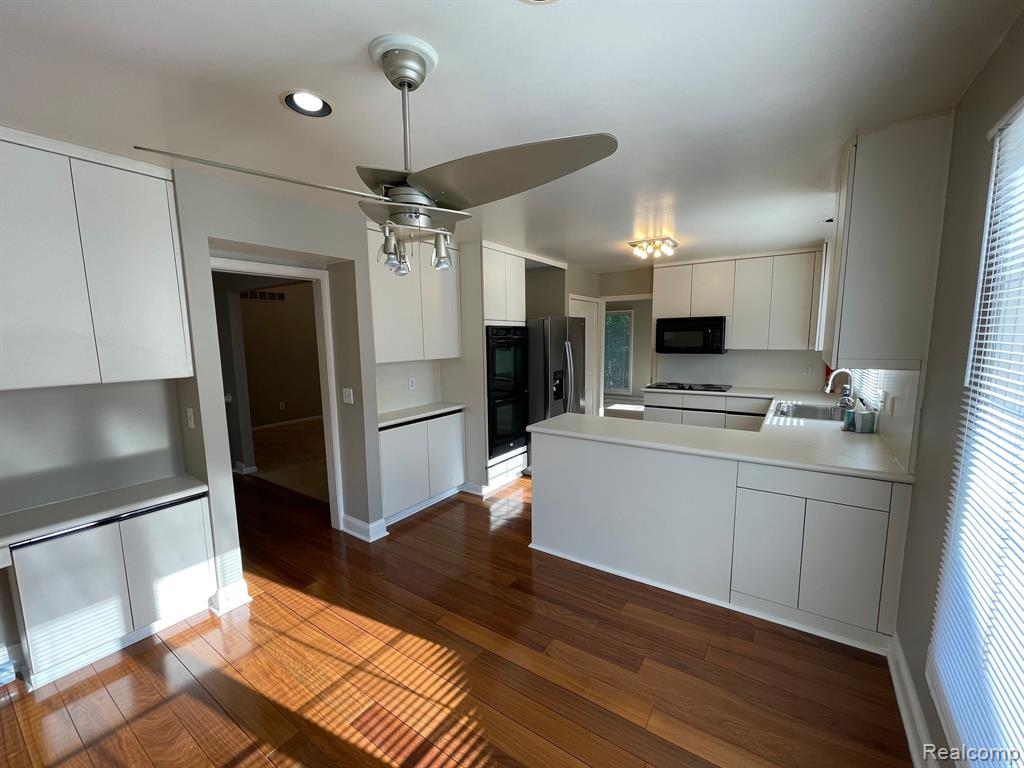 6267 Celeste Road West Bloomfield, MI 48322 - Photo 14 of 51 Gallery Image 14