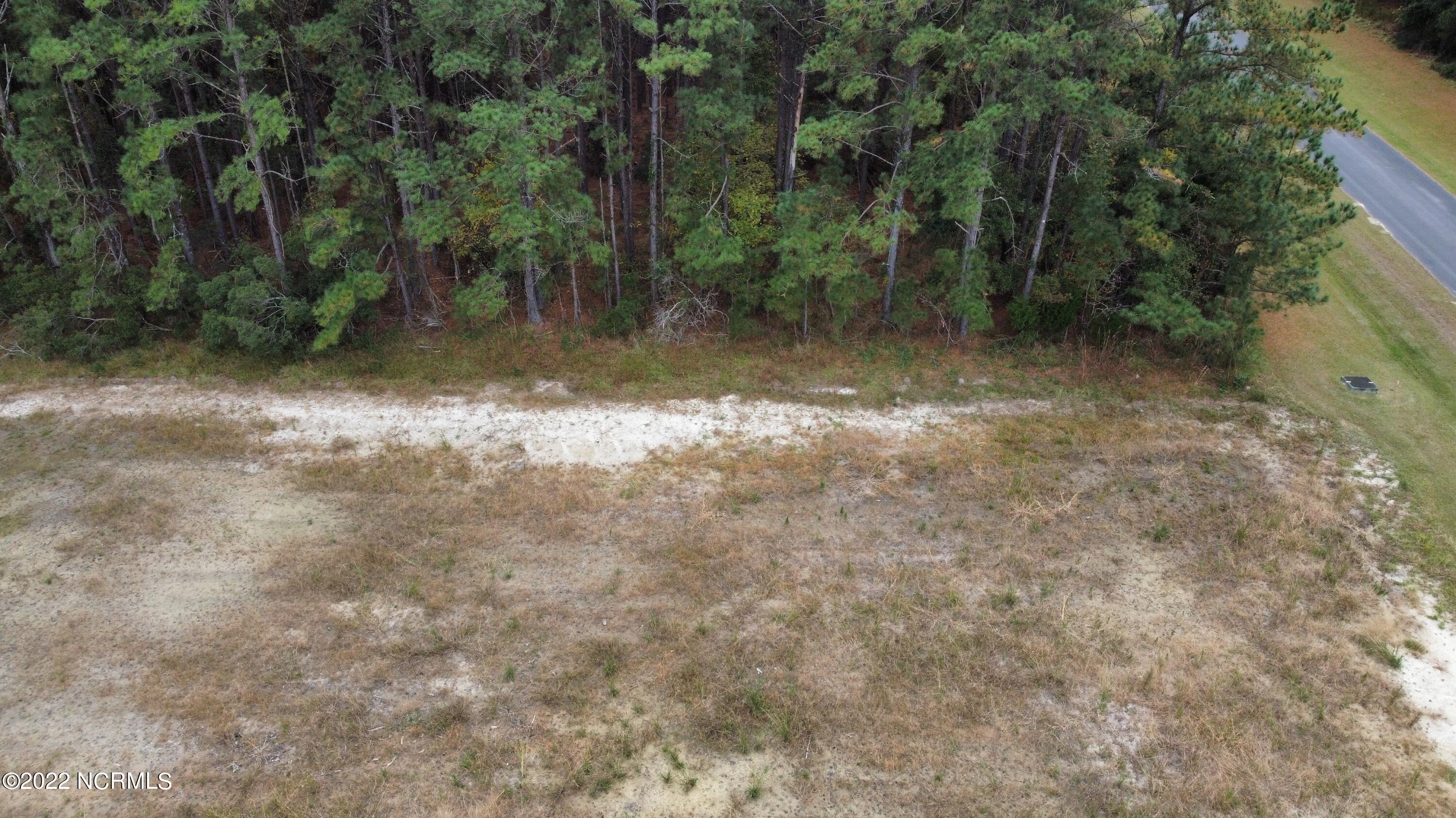 136 Garbacon Drive Beaufort, NC 28516 - Photo 13 of 38 dji_fly_20221122_142204_120_166921597368