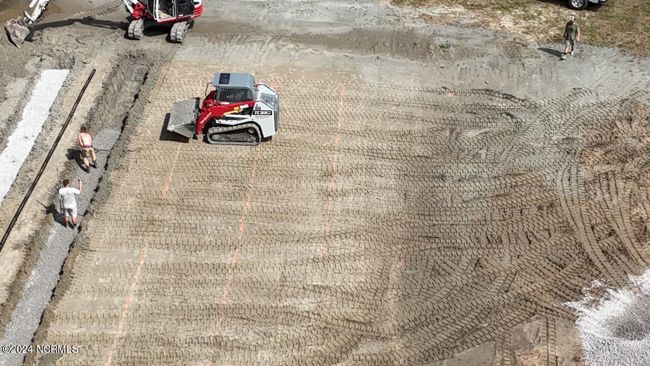 136 Garbacon Drive Beaufort, NC 28516 - Photo 18 of 38 DJI_20240625102804_0009_D Large