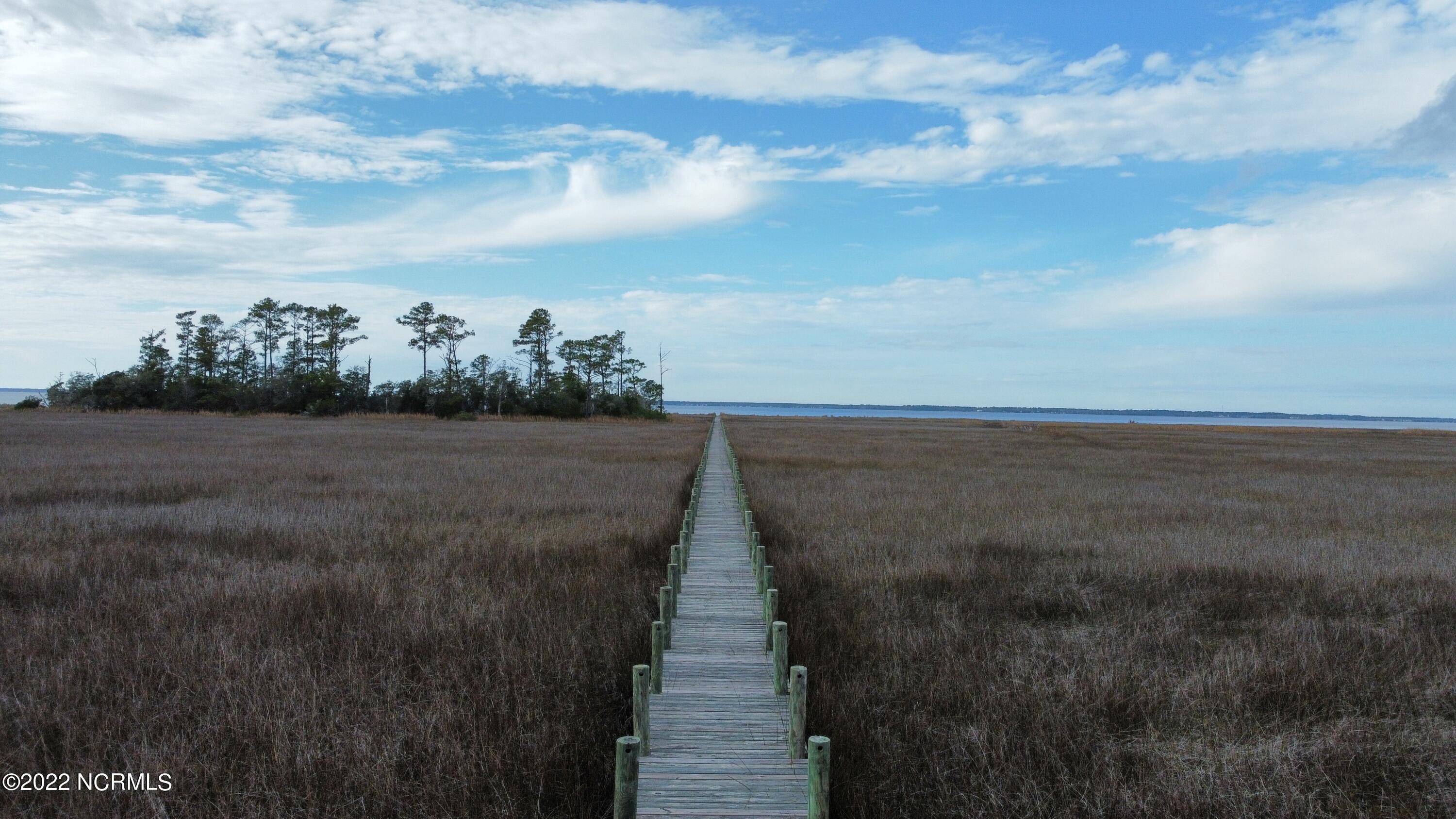 136 Garbacon Drive Beaufort, NC 28516 - Photo 21 of 38 dji_fly_20221122_142958_121_166921597213
