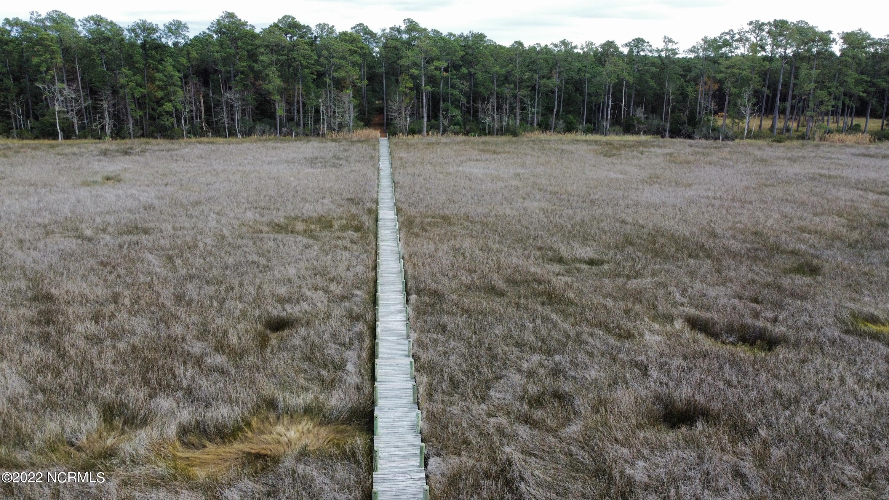 136 Garbacon Drive Beaufort, NC 28516 - Photo 25 of 38 dji_fly_20221122_143216_128_166921596044