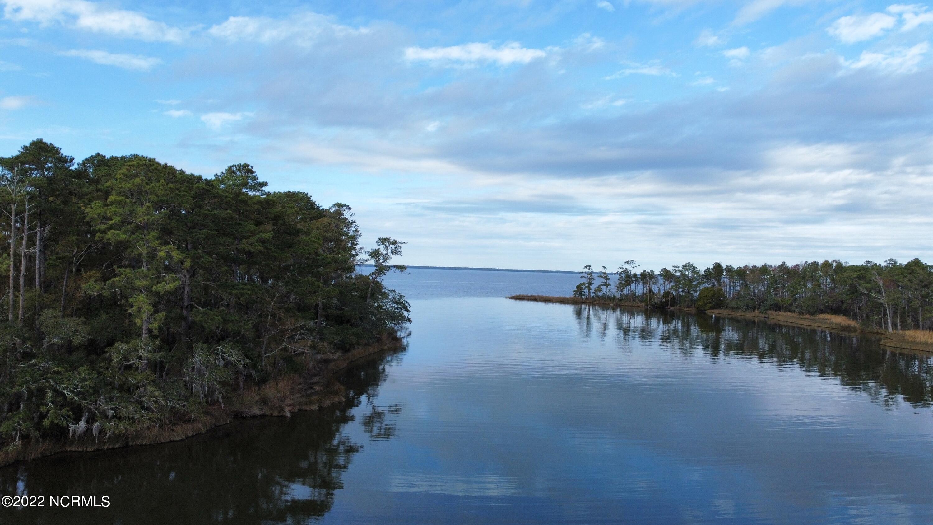136 Garbacon Drive Beaufort, NC 28516 - Photo 29 of 38 dji_fly_20221122_135008_86_1669216051429