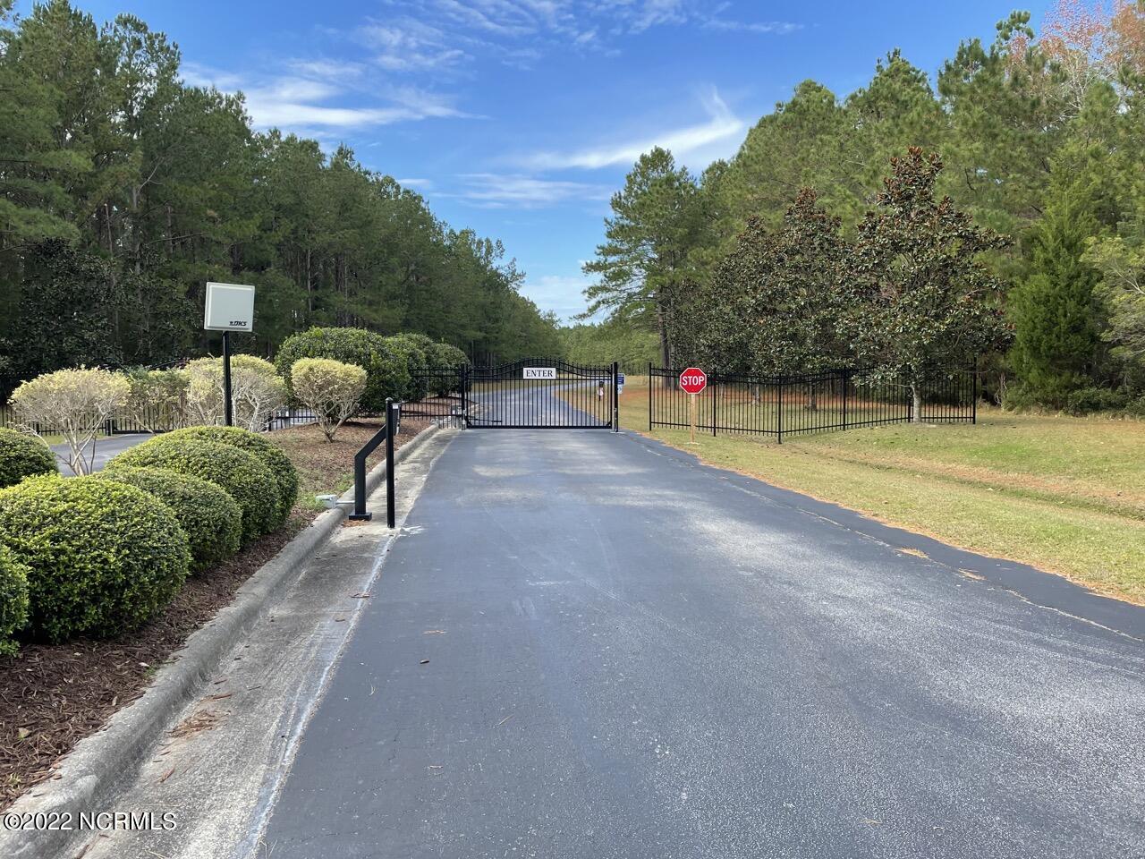 136 Garbacon Drive Beaufort, NC 28516 - Photo 35 of 38 IMG_2428 Large