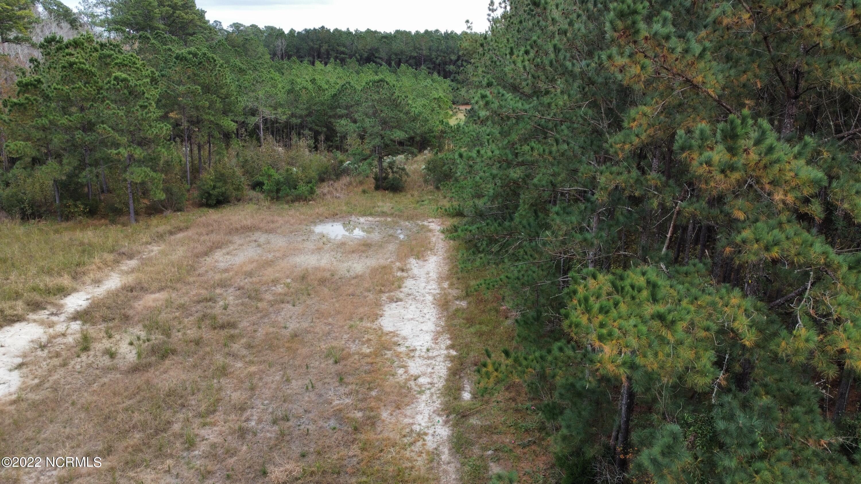 136 Garbacon Drive Beaufort, NC 28516 - Photo 8 of 38 dji_fly_20221122_142024_114_166921598558