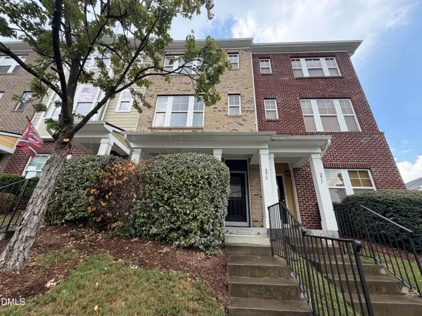$1,800 | 275 Michigan Avenue, Cary, NC 27519