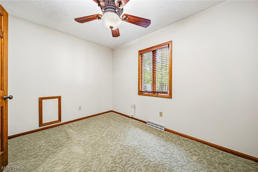 10108 Fair Road Strongsville, OH 44149 - Photo 16 of 27