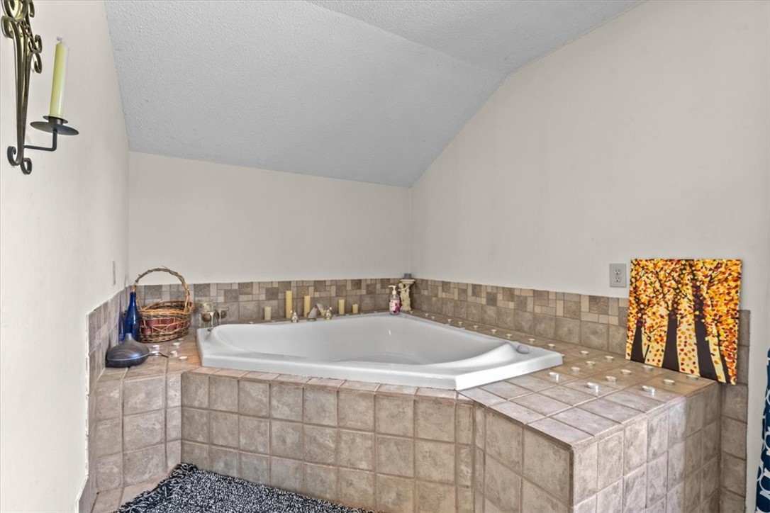 525 Hammond Road Belton, SC 29627 - Photo 17 of 26