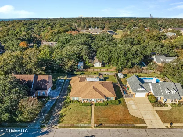 $285,000 | 1301 Heidenheim Street, Pascagoula, MS 39581